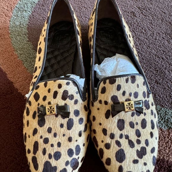 Beautiful Tory Burch Cheetah Print Ballet Patent Calf Print Loafer - Picture 10 of 11